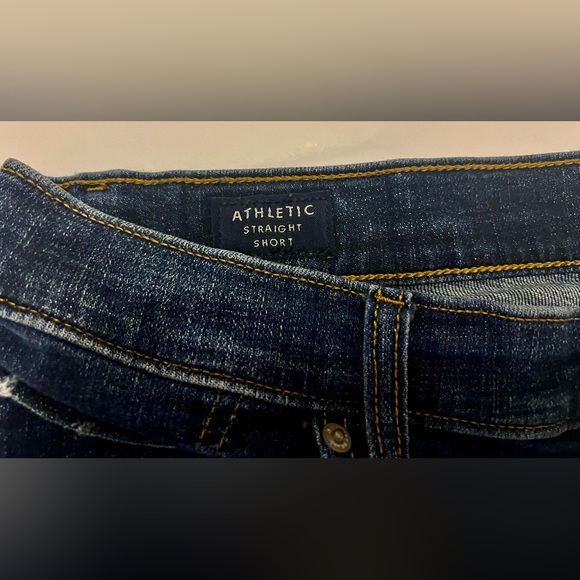 LUCKY BRAND Cut off, Athletic Straight Cut, Jean Shorts. Excellent Condition! - Picture 5 of 6